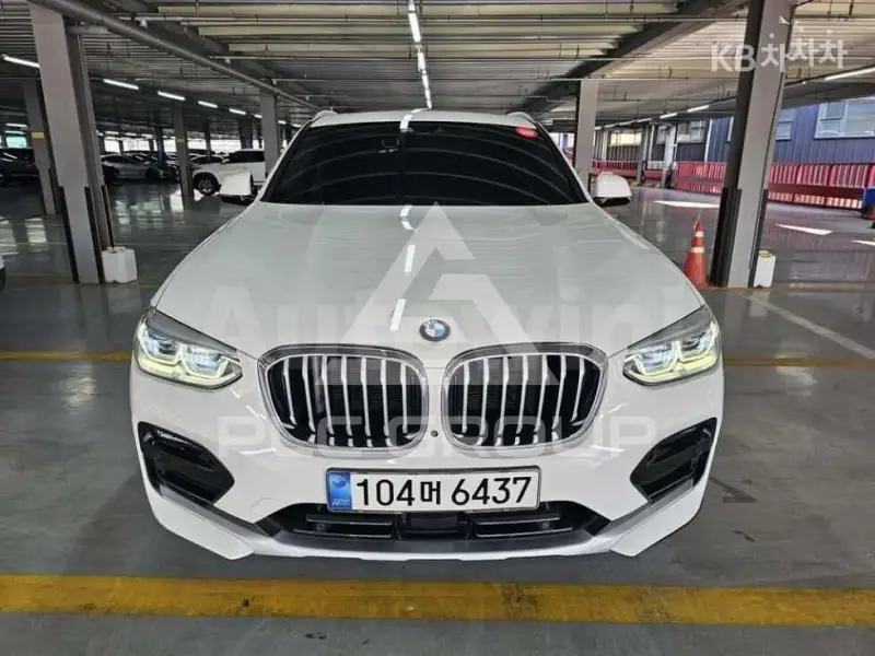 2021 BMW X4