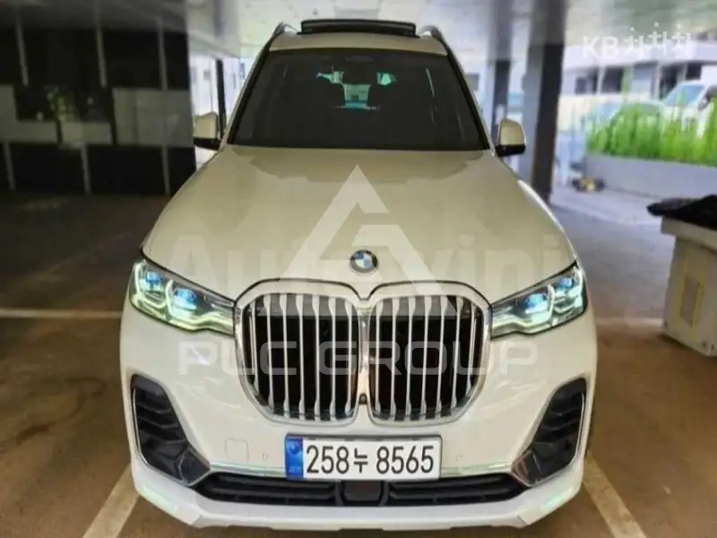 2021 BMW X7