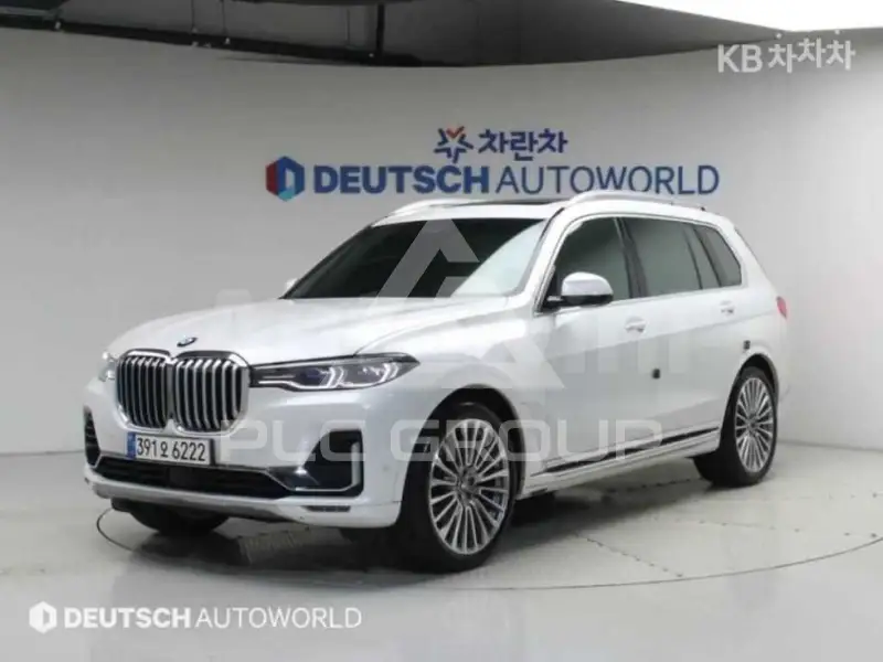 2021 BMW X7