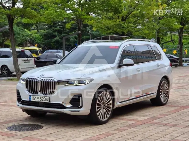 2021 BMW X7