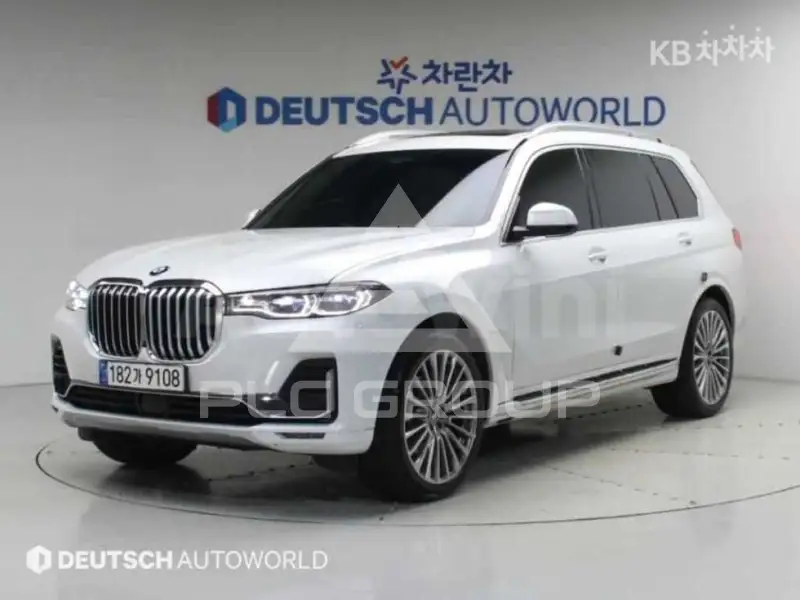 2021 BMW X7