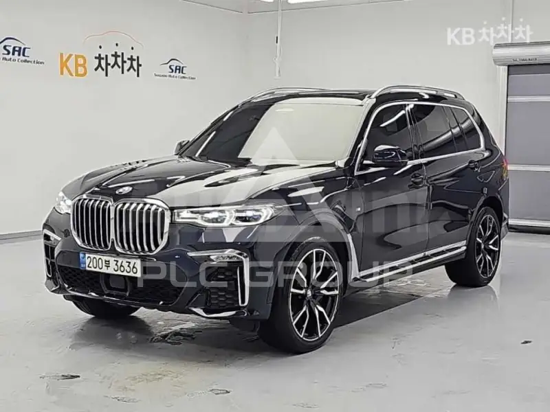2021 BMW X7