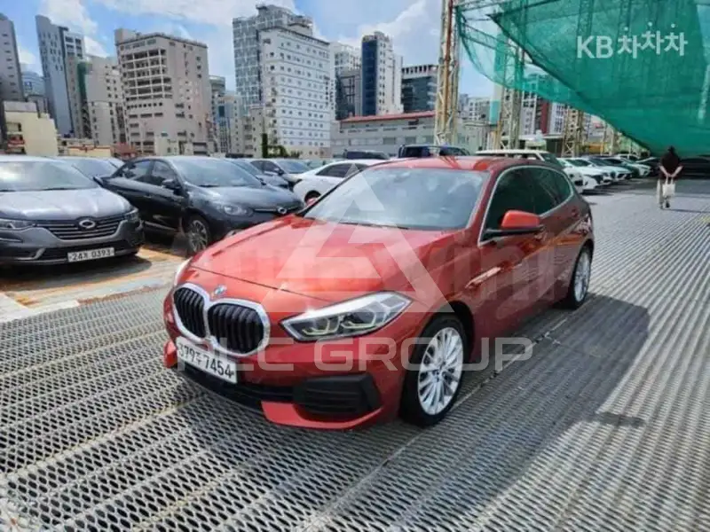 2021 BMW 120