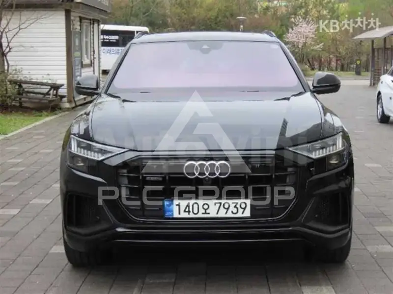 2021 Audi Q8