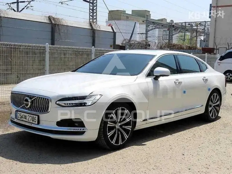 2021 Volvo S90