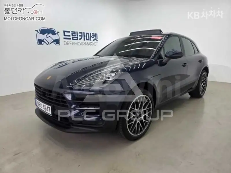 2021 Porsche MACAN