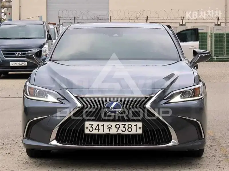 2021 Lexus ES