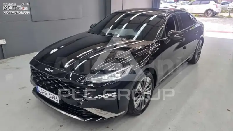 2021 KIA K8