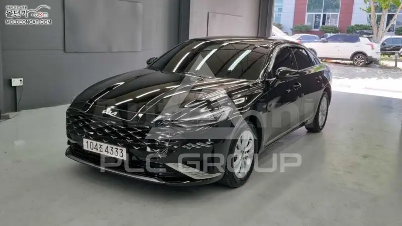 2021 KIA K8
