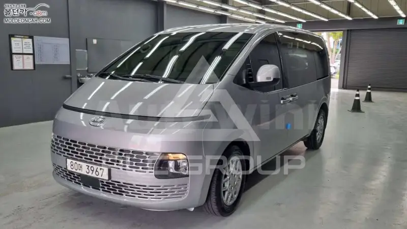 2021 Hyundai Staria