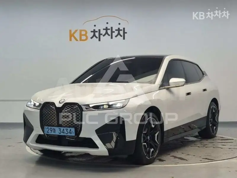 2022 BMW iX