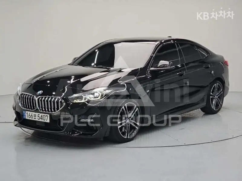 2022 BMW 218