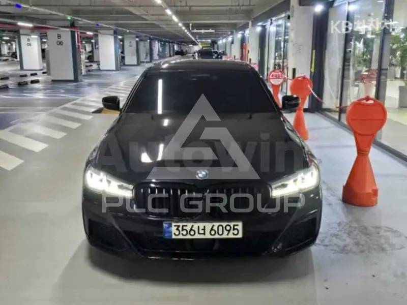 2022 BMW 523