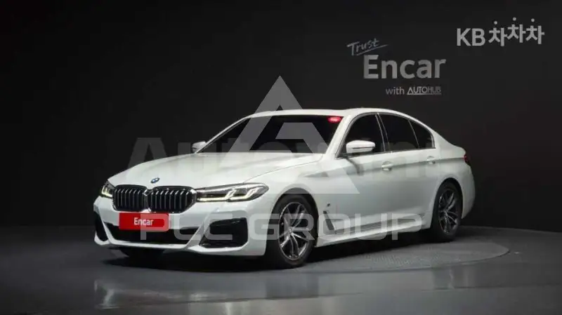 2022 BMW 523