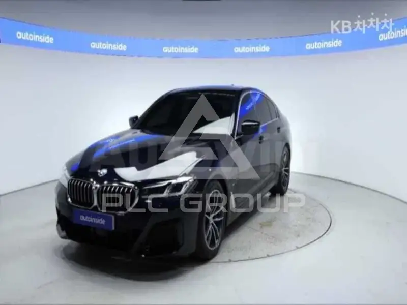 2022 BMW 523