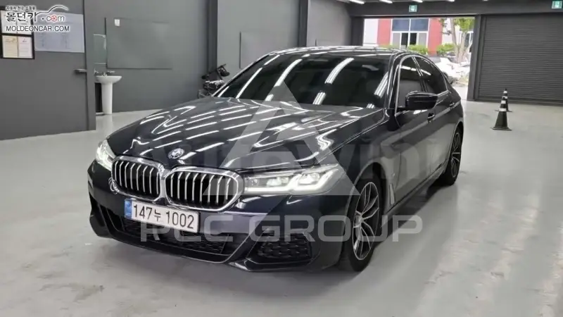 2022 BMW 523