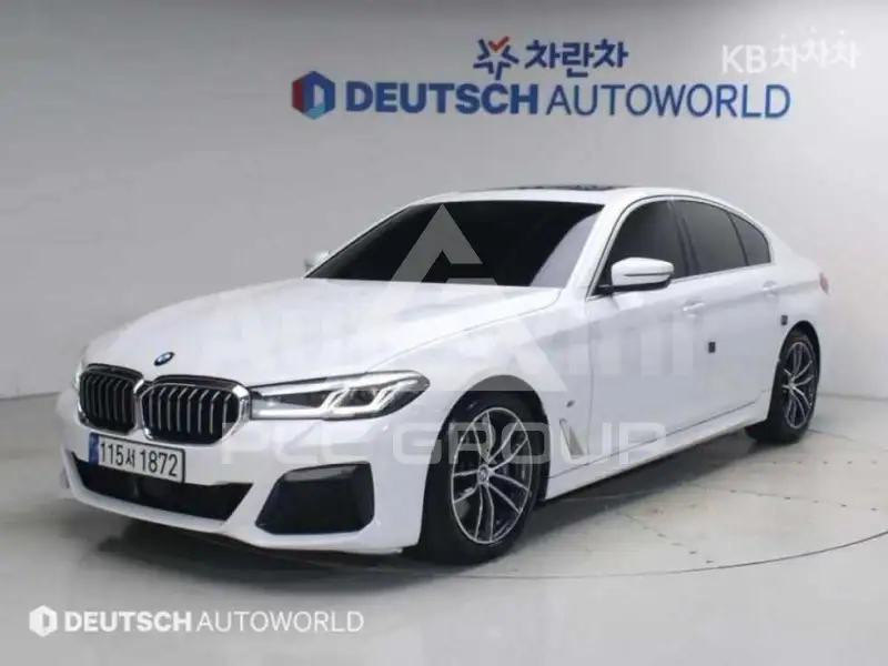 2022 BMW 523