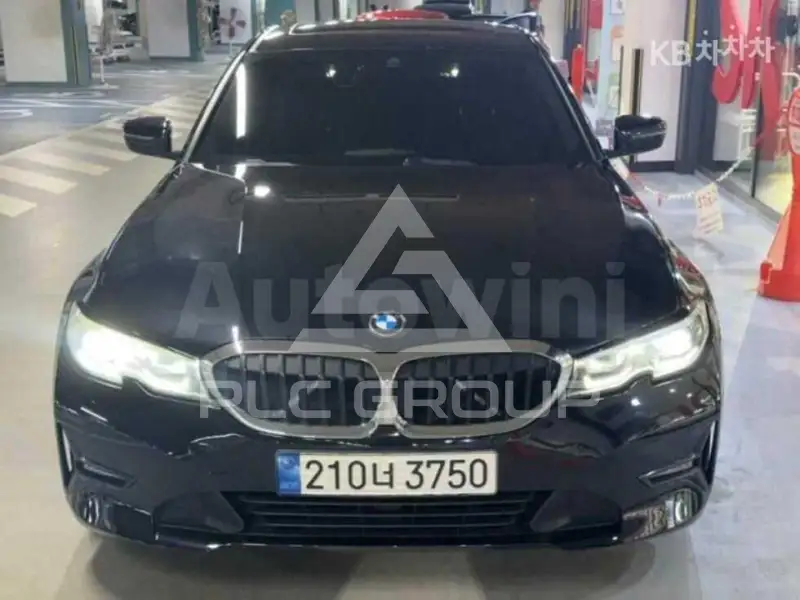 2022 BMW 330