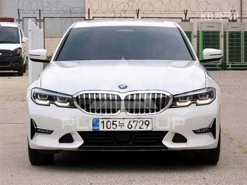2022 BMW 330