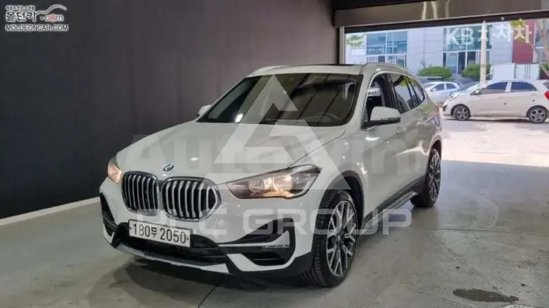 2022 BMW X1