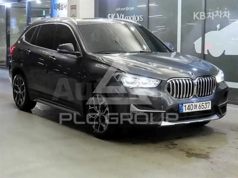 2022 BMW X1