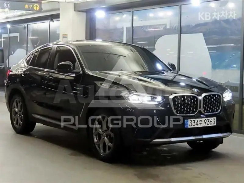 2022 BMW X4