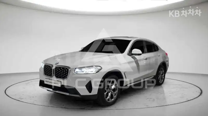 2022 BMW X4