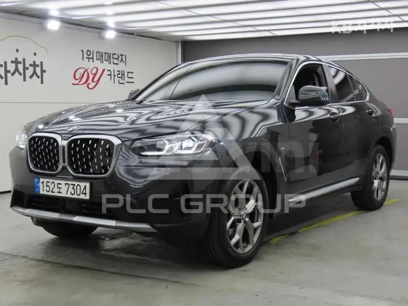 2022 BMW X4