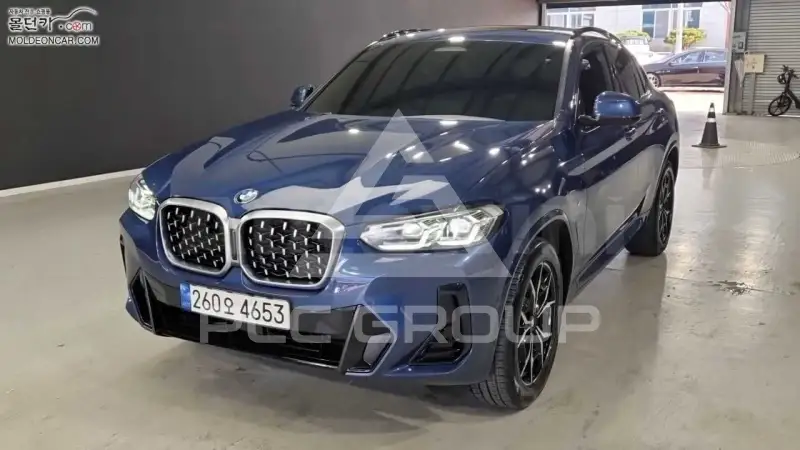 2022 BMW X4