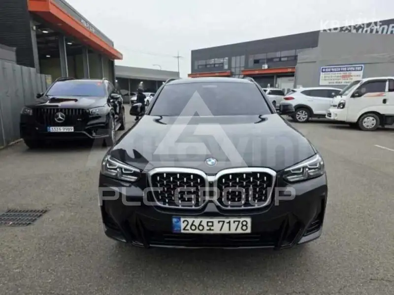 2022 BMW X4