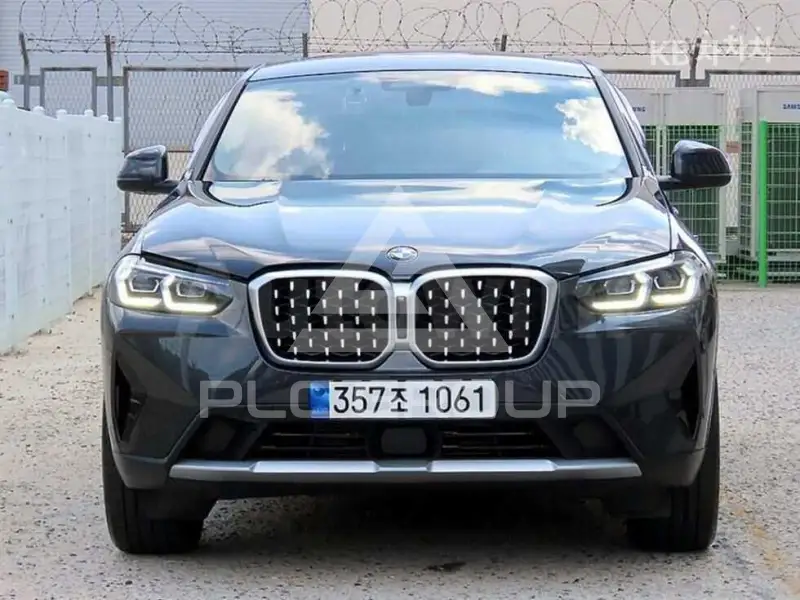 2022 BMW X4