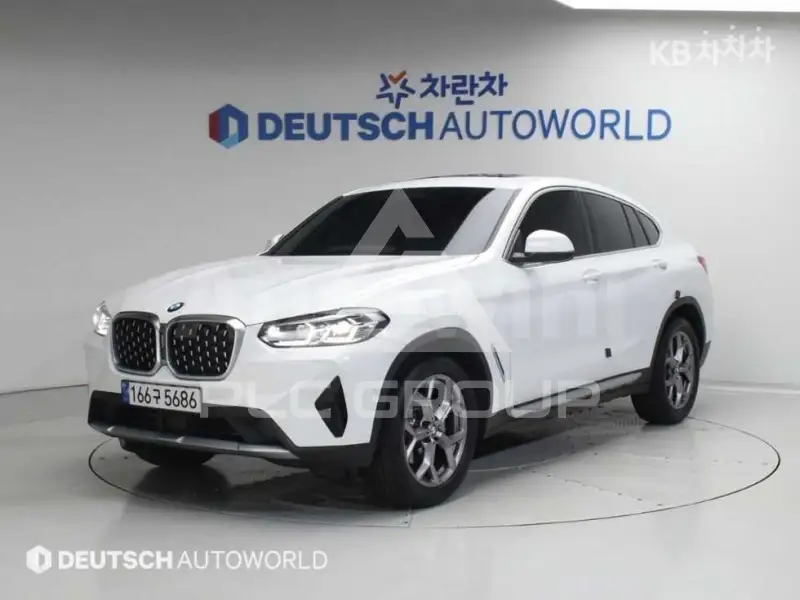 2022 BMW X4