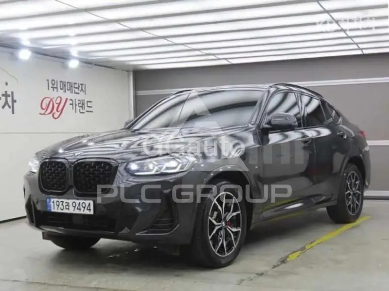 2022 BMW X4