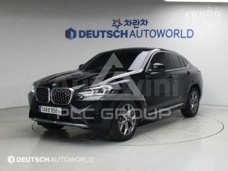 2022 BMW X4