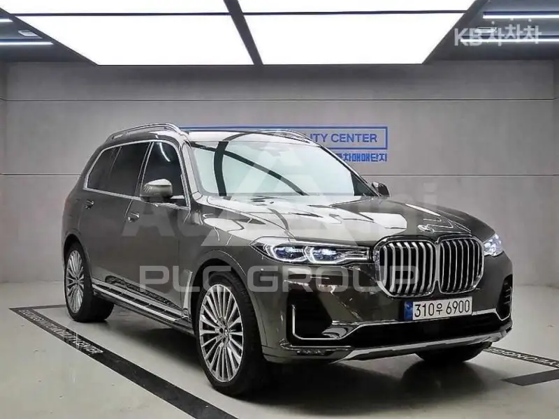 2022 BMW X7