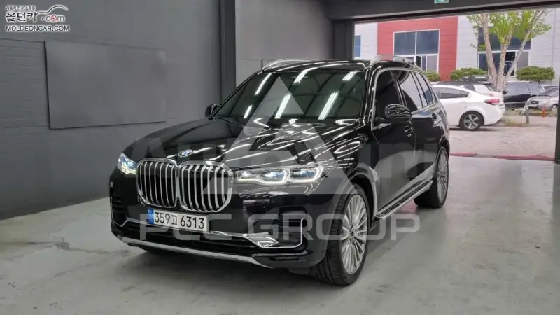 2022 BMW X7