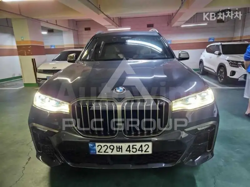 2022 BMW X7