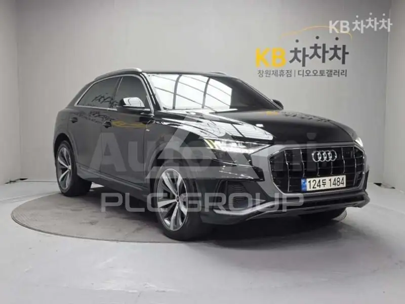 2022 Audi Q8