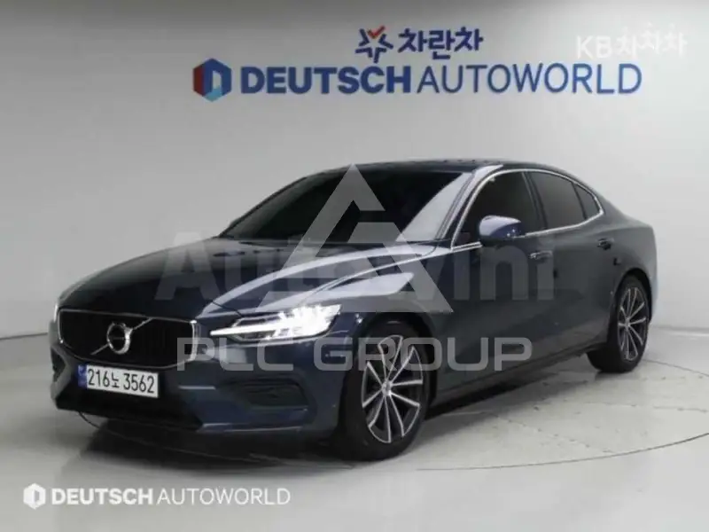 2022 Volvo S60