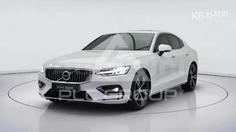 2022 Volvo S60
