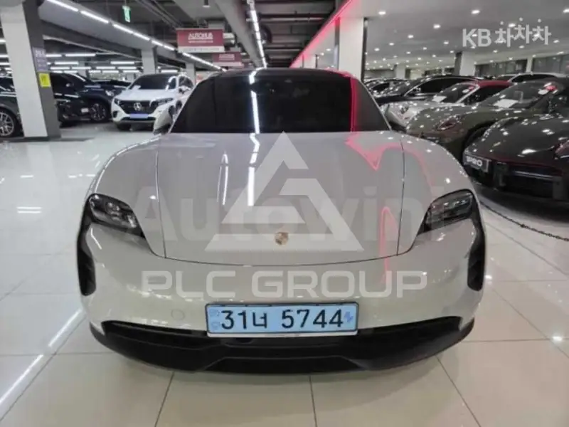 2022 Porsche Taycan