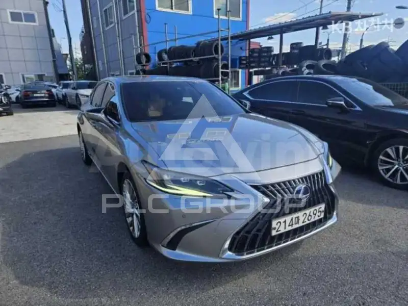 2022 Lexus ES