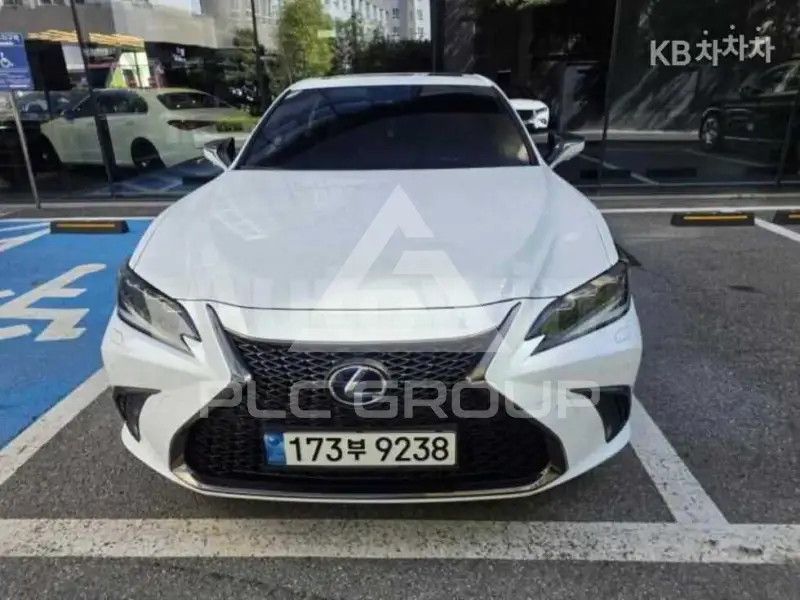 2022 Lexus ES