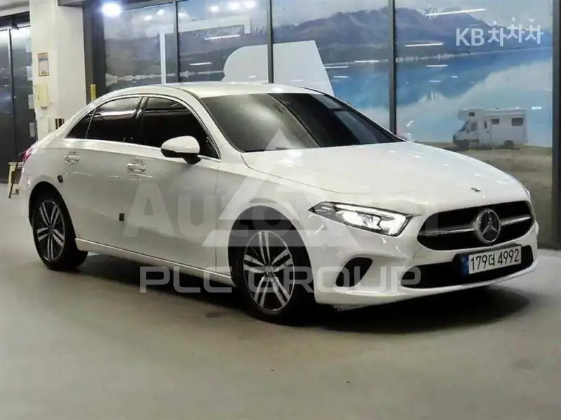 2022 Mercedes Benz A