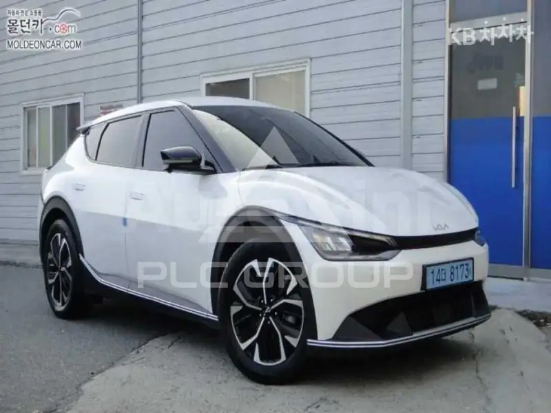 2022 KIA EV