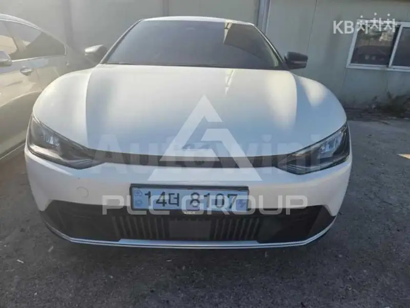 2022 KIA EV