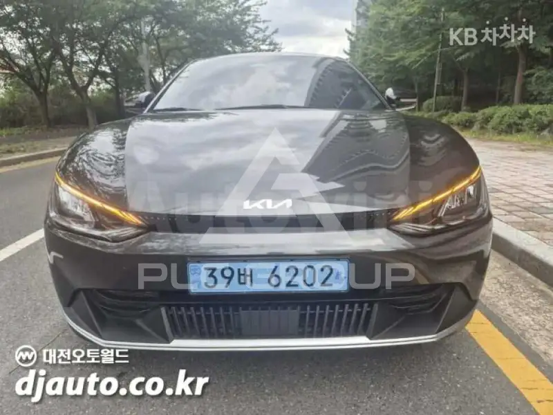 2022 KIA EV
