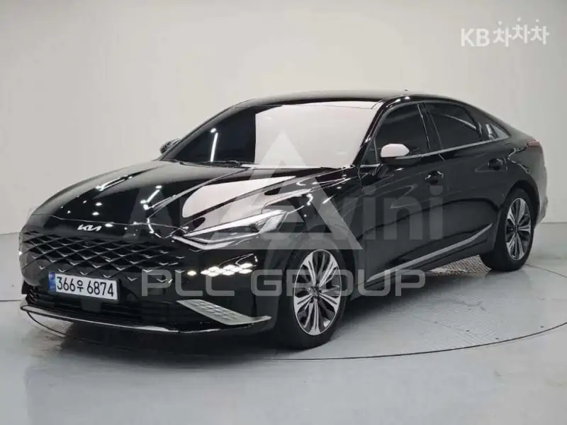 2022 KIA K8