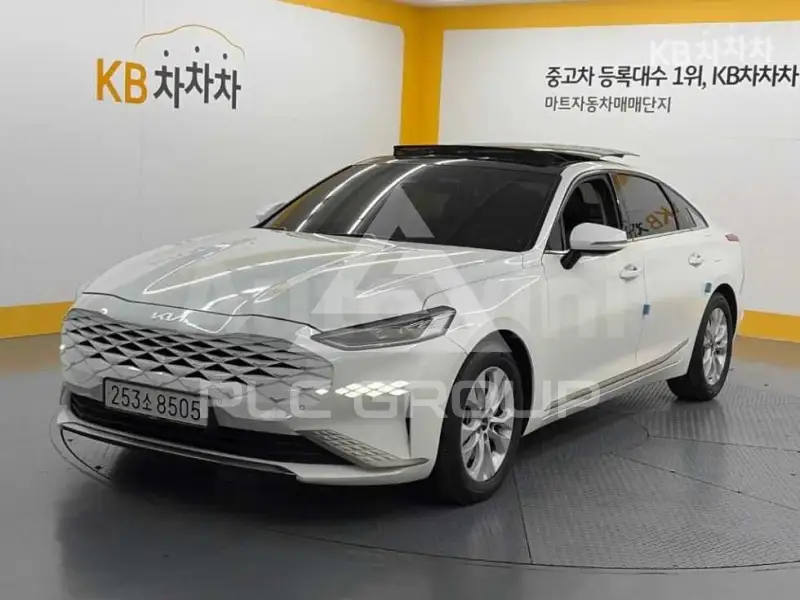 2022 KIA K8