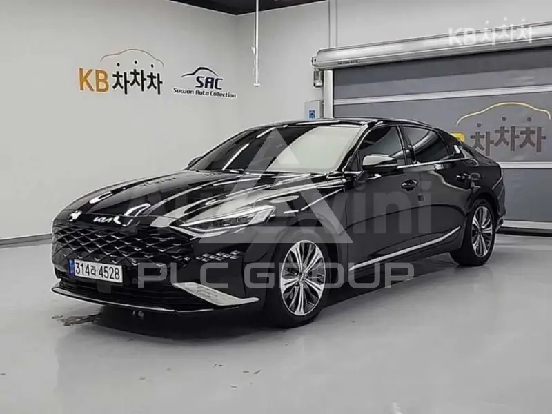 2022 KIA K8